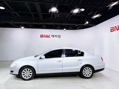 Volkswagen Passat 2009, 184315 км, за 1235.13 USD