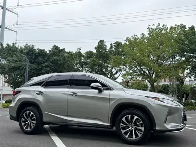 Lexus RX 2022, 70000 км, за 33548.5 USD