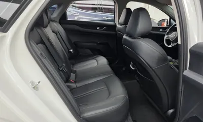 Kia K5 2025, 23011 км, за 20840.4 USD - фото 11