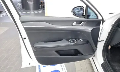 Kia K5 2025, 23011 км, за 20840.4 USD - фото 24