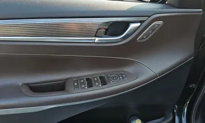 Hyundai Grandeur 2017, 96262 км, за 9196 USD - фото 17