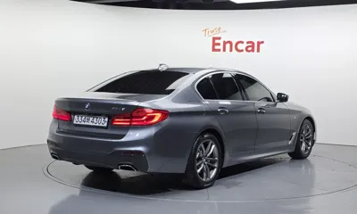 BMW 5-Series 2020, 102565 км, за 19209.47 USD