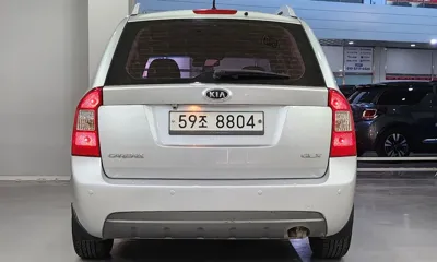 Kia Carens 2011, 152152 км, за 2405.25 USD