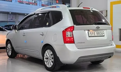 Kia Carens 2011, 152152 км, за 2405.25 USD