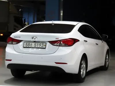 Hyundai Avante 2015, 196640 км, за 2560.06 USD