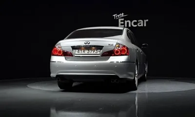 Infiniti M 2010, 111600 км, за 1982.16 USD