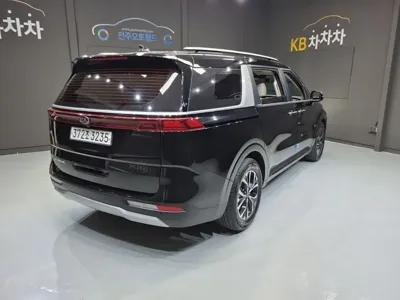 Kia Canival 2021, 118158 км, за 13062.89 USD