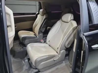 Kia Canival 2021, 118158 км, за 13062.89 USD