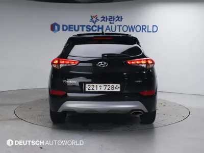 Hyundai Tucson 2017, 90272 км, за 9188.27 USD
