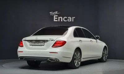 Mercedes-Benz E-Class 2019, 84430 км, за 20860.91 USD