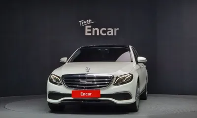 Mercedes-Benz E-Class 2019, 84430 км, за 20860.91 USD