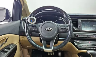 Kia Canival 2019, 122193 км, за 10589.32 USD - фото 13
