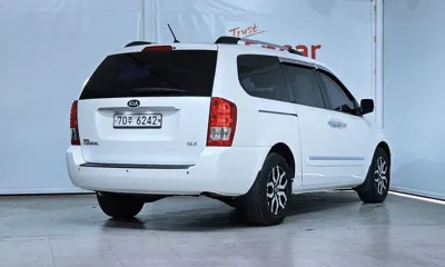 Kia Canival 2013, 139183 км, за 3481.34 USD