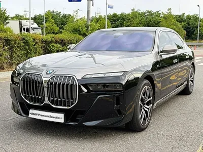 BMW 7-Series · 2025 год