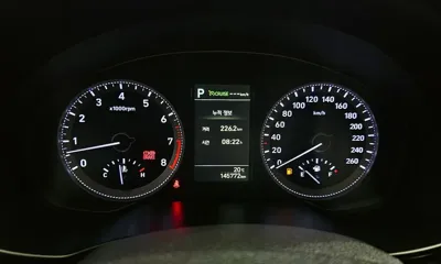 Hyundai Grandeur 2017, 145772 км, за 8801.89 USD - фото 8