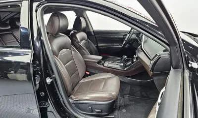 Hyundai Grandeur 2017, 145772 км, за 8801.89 USD - фото 10