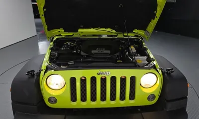 Jeep Wrangler 2016, 133411 км, за 13016.86 USD - фото 6