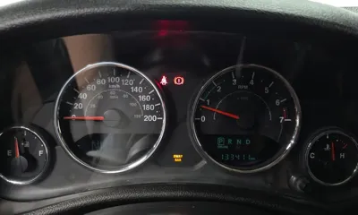 Jeep Wrangler 2016, 133411 км, за 13016.86 USD - фото 8