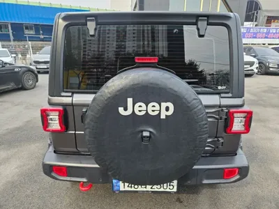Jeep Wrangler 2021, 91011 км, за 29732.4 USD