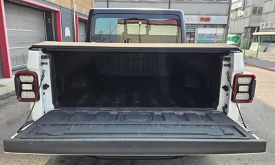 Jeep Gladiator 2021, 78775 км, за 25534.99 USD - фото 20