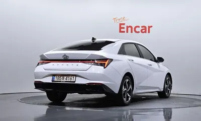 Hyundai Avante 2023, 51754 км, за 12012.6 USD