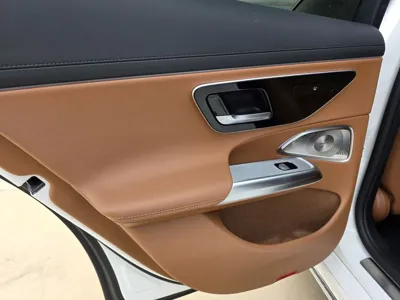 Mercedes-Benz E-Class 2024, 61951 км, за 38997.58 USD - фото 18