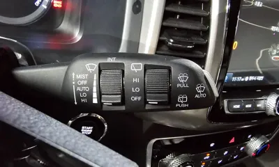 KG_Mobility_Ssangyong Rexton 2018, 94213 км, за 8990.23 USD - фото 27