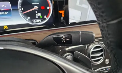 Mercedes-Benz S-Class 2017, 119157 км, за 23466.44 USD - фото 9