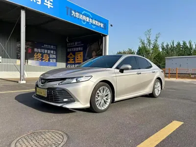 Toyota Camry · 2020 год