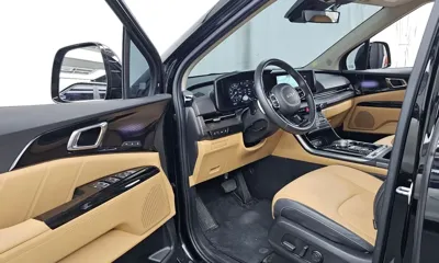 Kia Canival 2023, 35460 км, за 18708.15 USD - фото 10