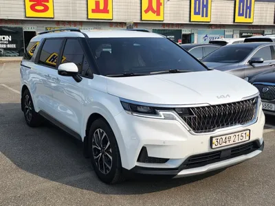 Kia Canival 2023, 100905 км, за 14756.54 USD