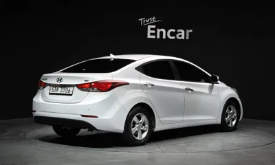 Hyundai Avante 2014, 93408 км, за 5023.8 USD