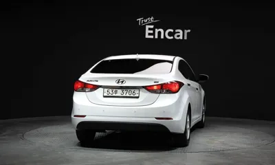 Hyundai Avante 2014, 93408 км, за 5023.8 USD