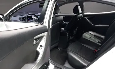 Hyundai Avante 2014, 93408 км, за 5023.8 USD - фото 12