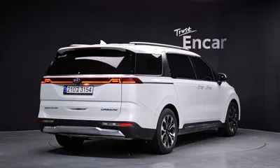 Kia Canival 2021, 96740 км, за 19632.48 USD