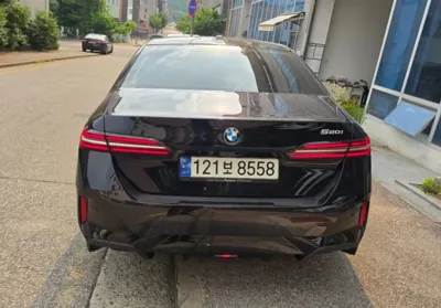 BMW 5-Series 2024, 67000 км, за 34307.27 USD