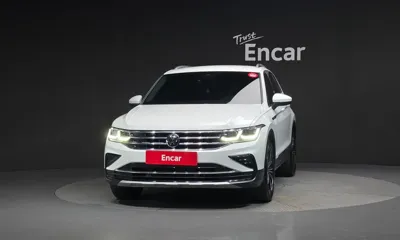 Volkswagen Tiguan 2023, 13242 км, за 35779.37 USD