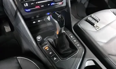 Volkswagen Tiguan 2023, 13242 км, за 35779.37 USD - фото 9
