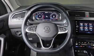 Volkswagen Tiguan 2023, 13242 км, за 35779.37 USD - фото 14