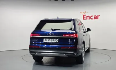 Audi Q7 2020, 120177 км, за 27502.78 USD