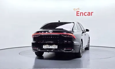 Hyundai Grandeur 2020, 155177 км, за 10358.31 USD