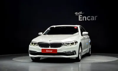 BMW 5-Series 2020, 81679 км, за 17486.83 USD