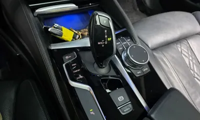 BMW 5-Series 2020, 81679 км, за 17486.83 USD - фото 9