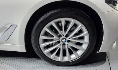 BMW 5-Series 2020, 81679 км, за 17486.83 USD - фото 21