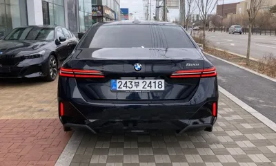 BMW 5-Series 2026, 500 км, за 26710.11 USD - фото 6