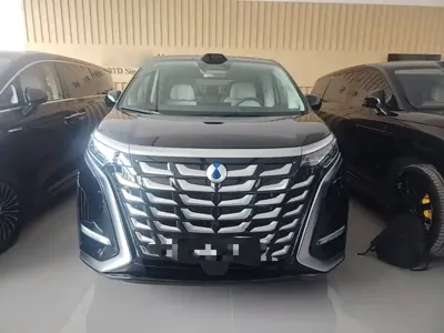 Denza Denza D9 2025, 9900 км, за 44857.98 USD