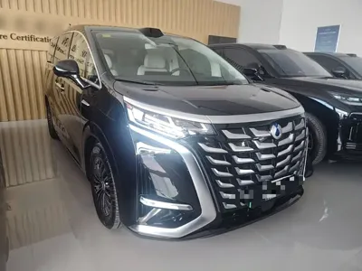 Denza Denza D9 2025, 9900 км, за 44857.98 USD