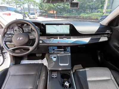 Hyundai Grandeur 2020, 79516 км, за 12750.47 USD - фото 7
