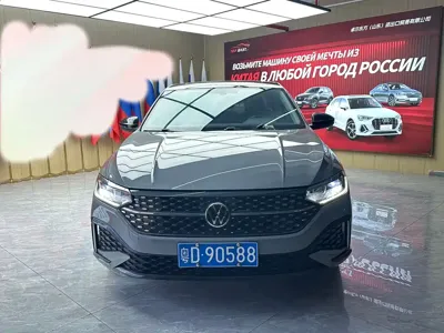 Volkswagen Lavida 2022, 38000 км, за 13213.4 USD