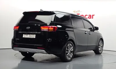 Kia Canival 2017, 171990 км, за 4951.09 USD